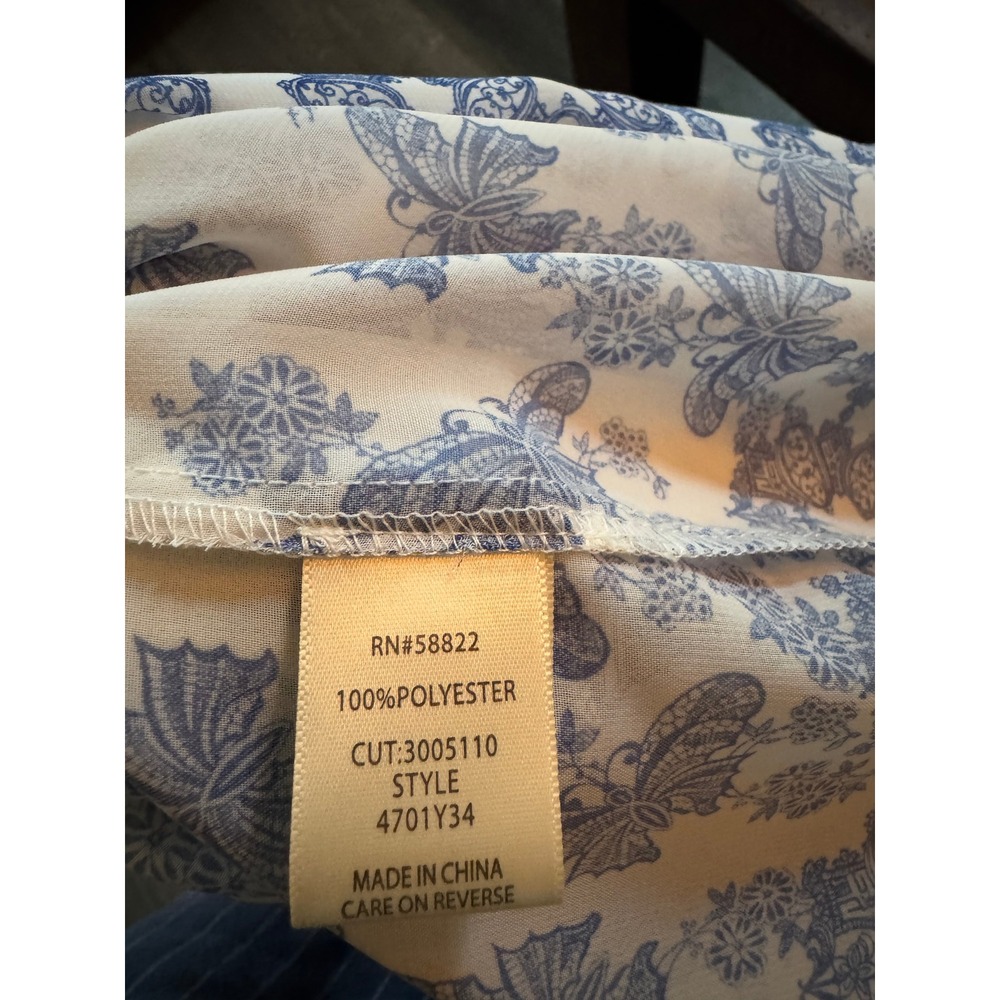 Max Studio London Butterfly Floral Blouse XS White Blue Pleated NWOT - Picture 4 of 5